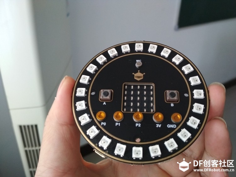 好像花儿一样_micro:bit RGB灯环扩展板开箱记图4