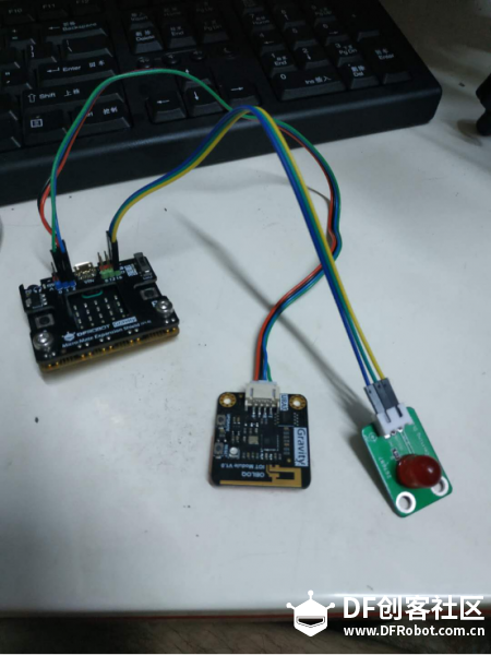 使用micro:bit+OBLOQ+手机实现智能信息处理平台图1