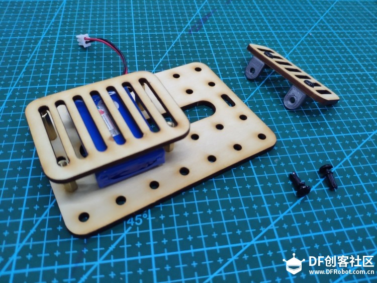 铁熊玩创客 | 纯野生黑科技，教你自制最skr的全向麦轮小车图18