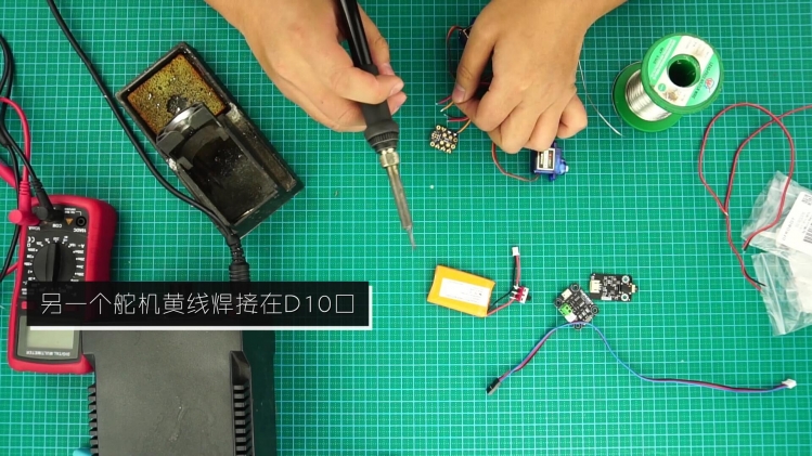 用肌电传感器改造一个兔子帽子图12