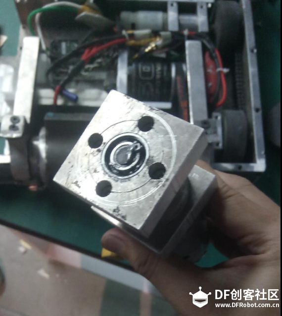 一些羽量级别格斗机器人几种驱动装置介绍图6