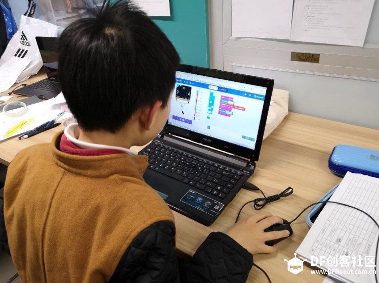 Micro:bit+PBL教学实践分享Day1-制造商图3