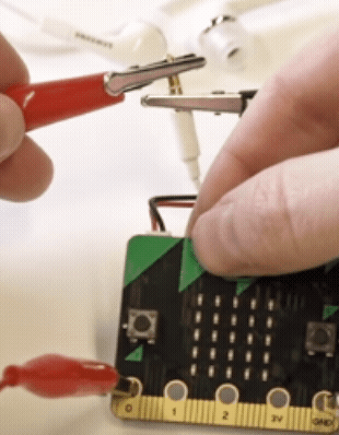 BBC micro:bit|Music/Hack Your Headphones图9