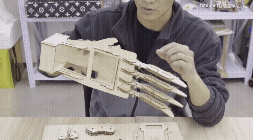 DIY教程|超良心超低成本手把手教你做一个超酷炫机械手图8