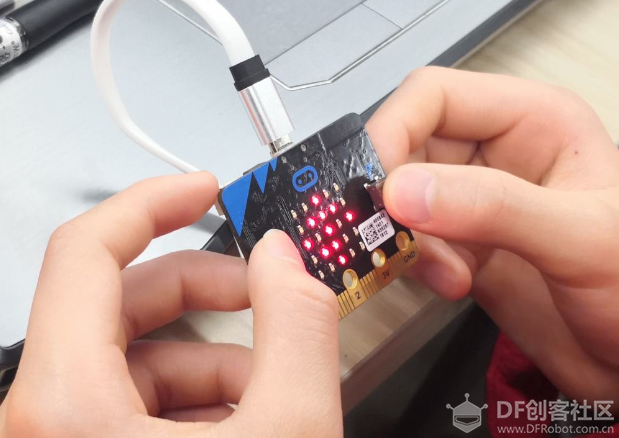 Micro:bit + PBL “机器人”工作坊课程分享图11