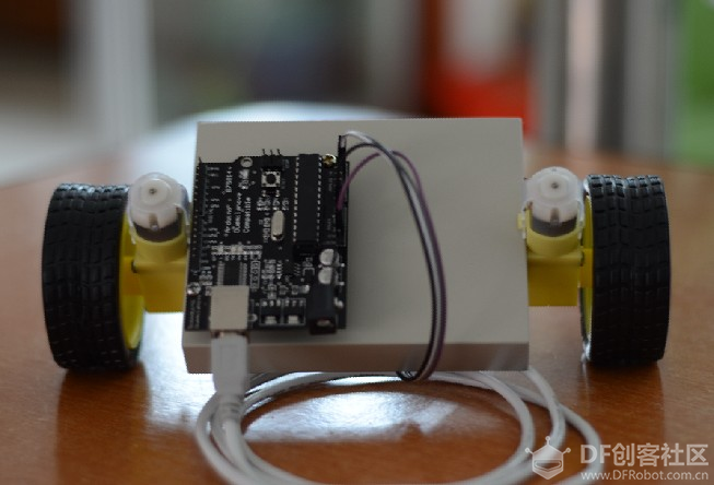 【转】arduino制作的L3G4200D + ADXL345卡尔曼滤波自平衡小车图1