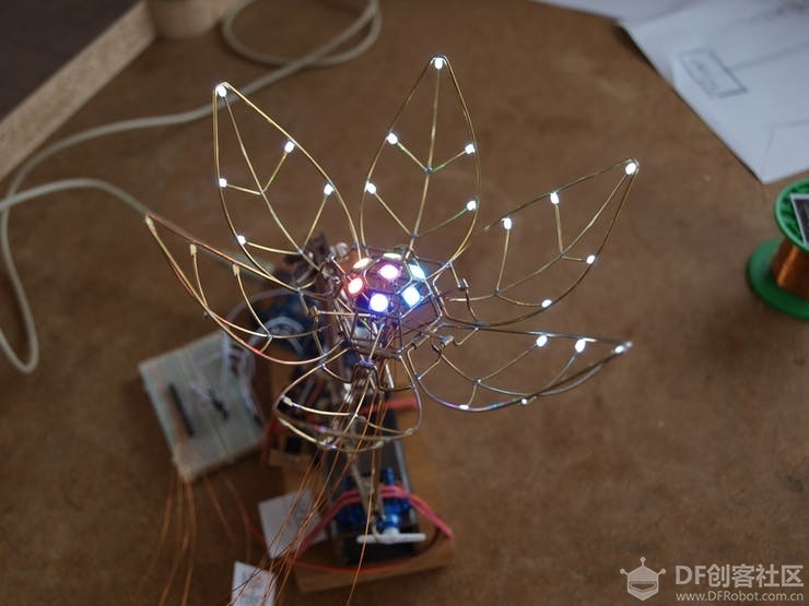 arduino交互设计作品2019——害羞的郁金香图23