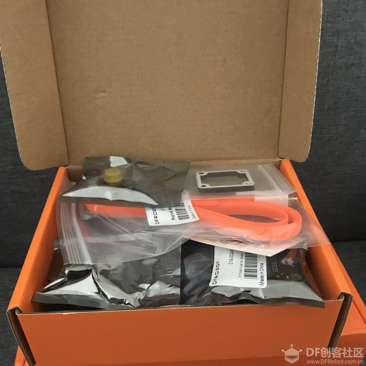 IoT套件测评-开箱测评与服务器搭建图2