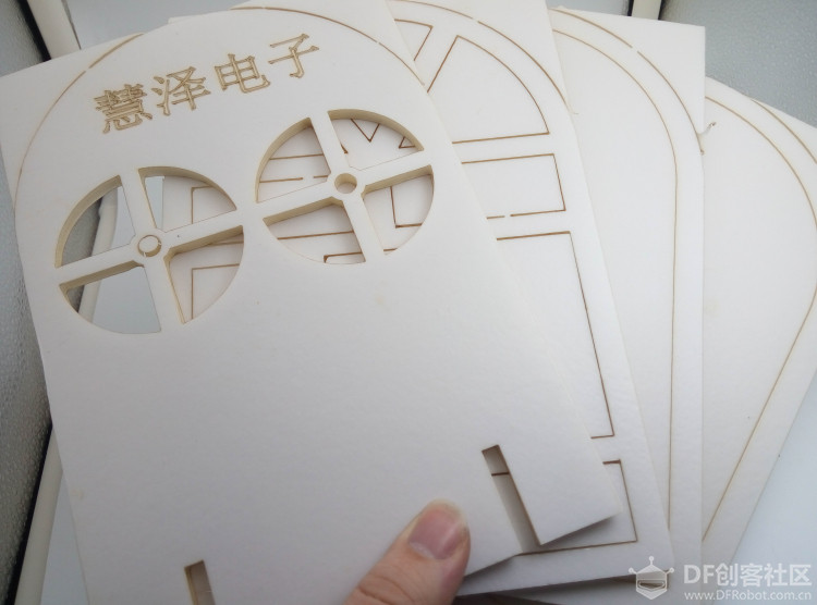 基于Arduino环境开发小型遥控气垫船图7