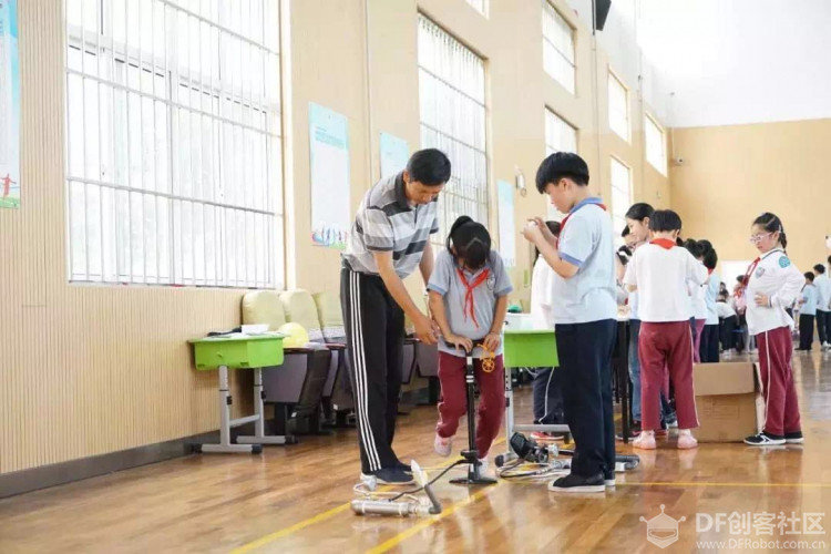活动开展II 纸动科技，智造未来—嘉定区练川实验学校图12
