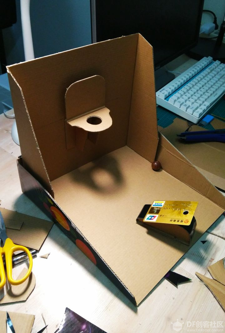 用瓦楞纸盒制作的投篮机图5