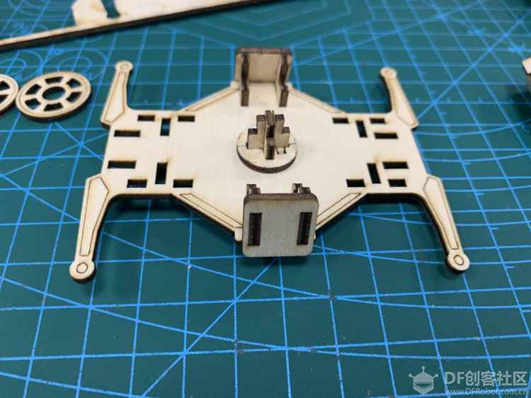 ROBOMASTER 木质小车拼装记图12