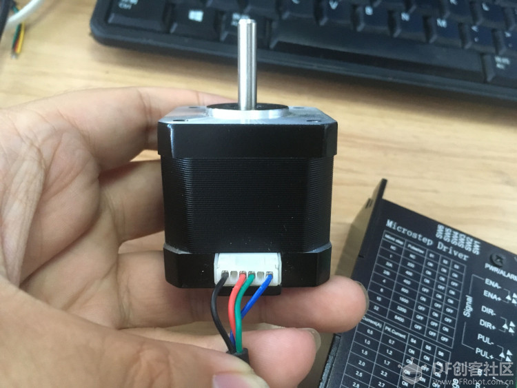 用TB6600驱动42步进电机图1
