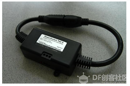 DIY一个powertail来控制220v灯图1