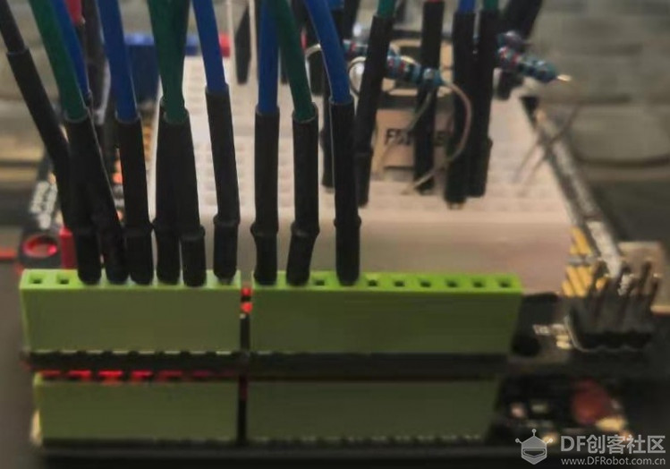 入门Arduino+红外遥控改变数码管显数图6