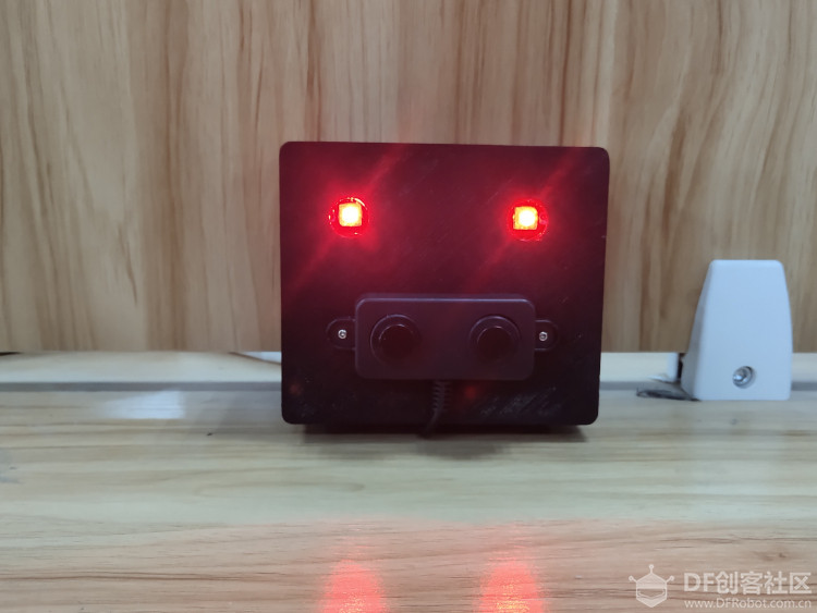用超声波传感器做一个停车警报装置图2