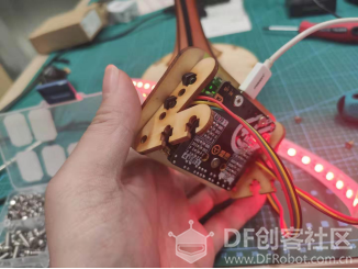 掌控板2.0--物联网语音识别 冰棒棍儿台灯图11