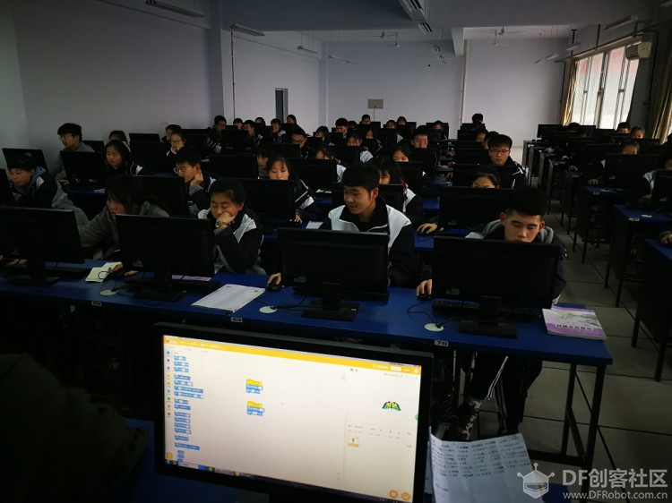 【教学基础】Mind+画图(1)图1