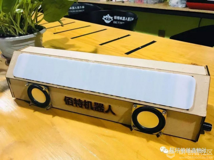 手工制作的电子钢琴图5