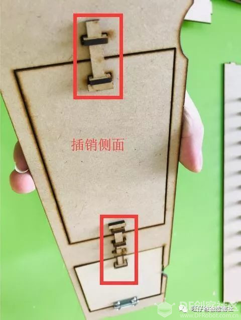 手工制作的电子钢琴图10