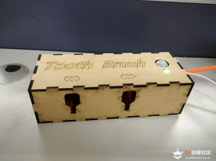 用Arduino制作一个杀菌牙刷架图2