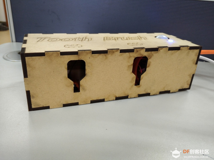 用Arduino制作一个杀菌牙刷架图4