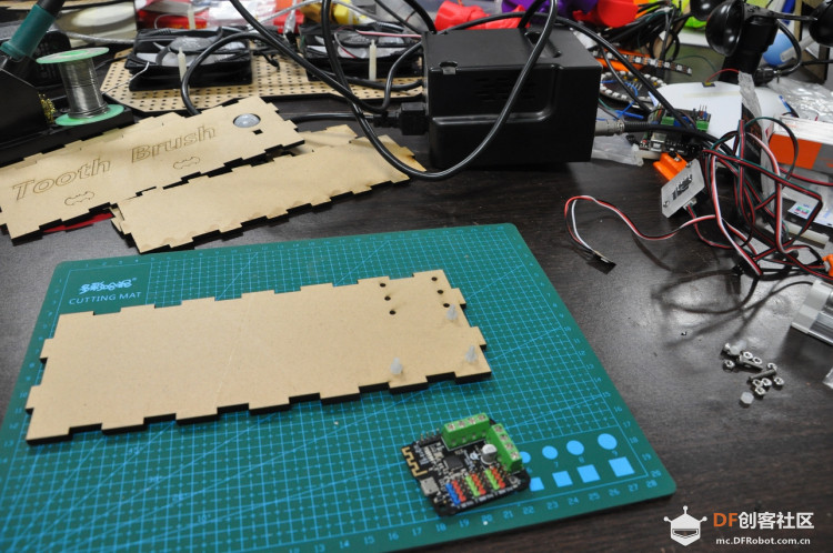 用Arduino制作一个杀菌牙刷架图16