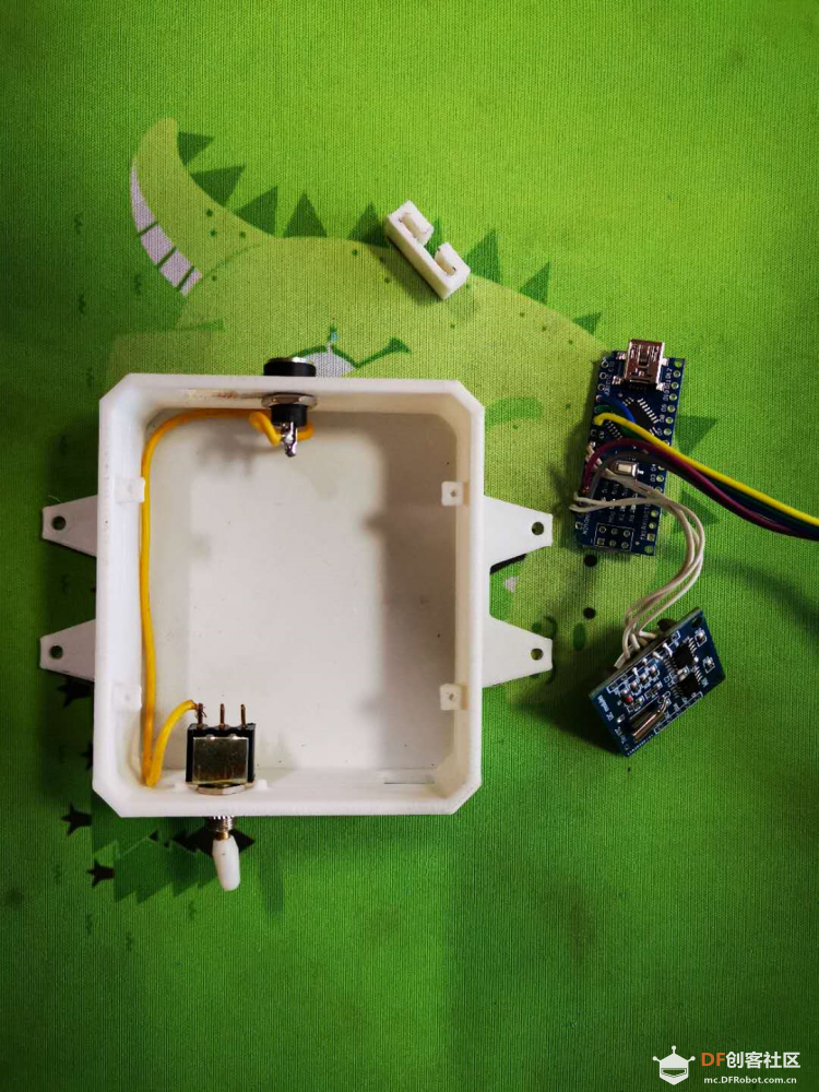 2812灯珠 arduino nano  DS1307  led时钟图4