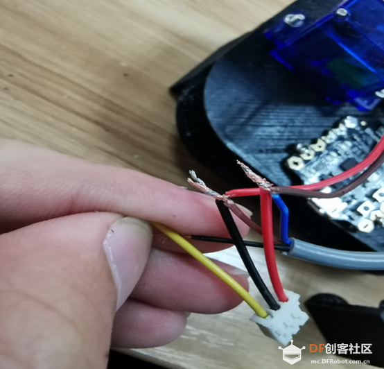 用金属接近开关做一个智能手机支架图12