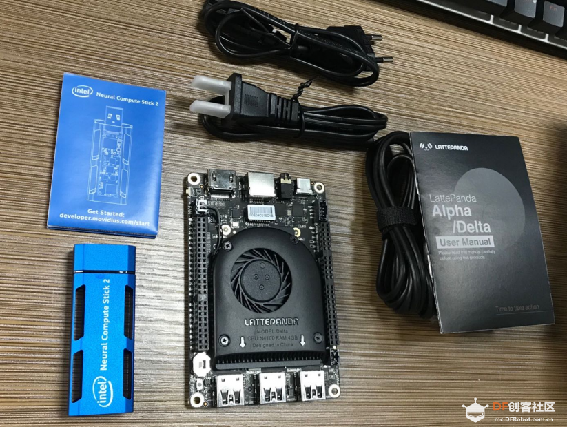 LattePanda开箱体验 Win10 直接安装虚拟机使用OpenVINO
