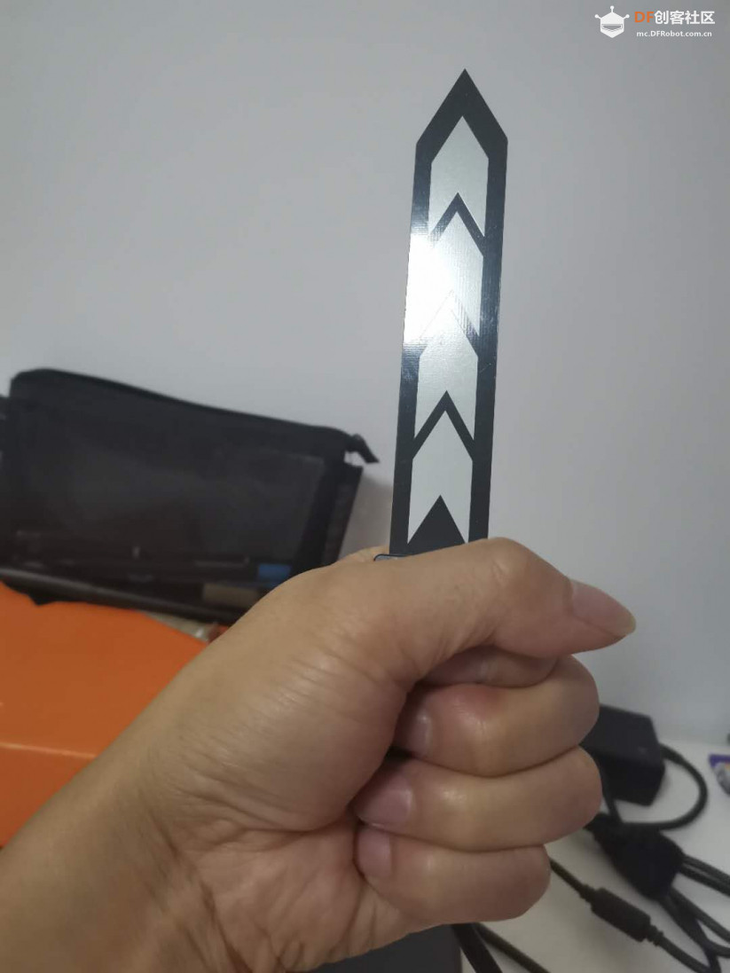 掌控板测试土壤湿度传感器图7