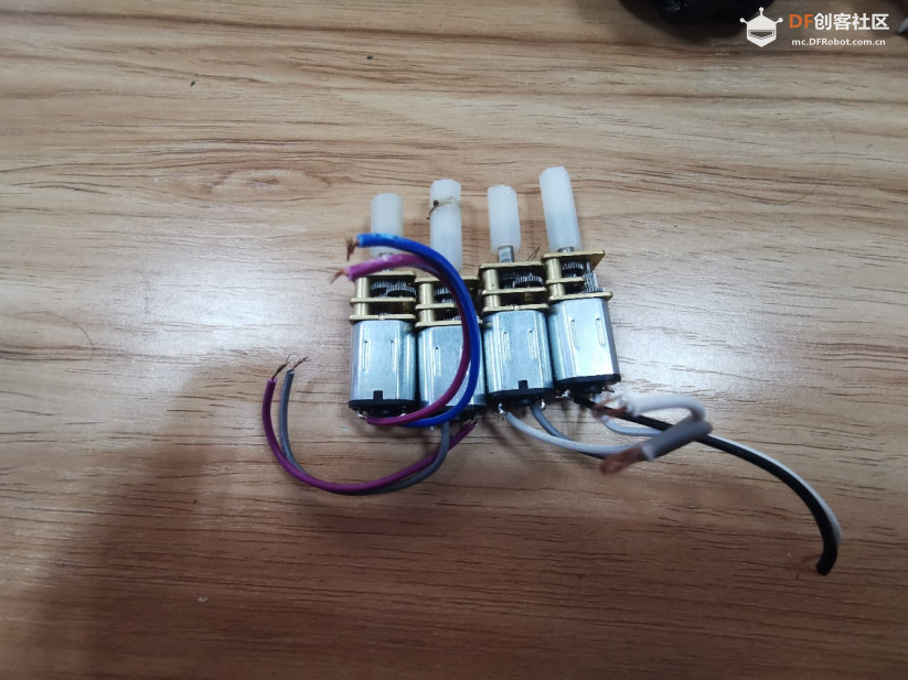 用麦克纳姆轮做一个蓝牙控制小车图7