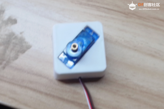基于180°金属带模拟值反馈舵机的简易机械臂设计图11