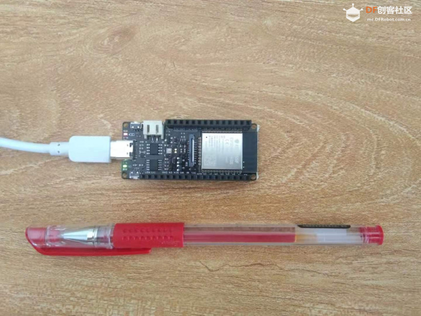 FireBeetle ESP32-E活动：你好，硬件图1