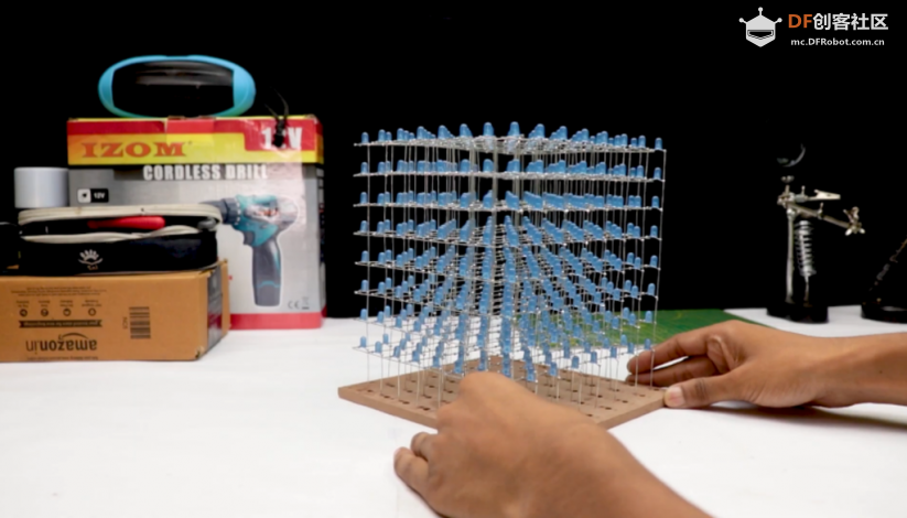 自制一个永不过时的8x8x8 LED光立方图25