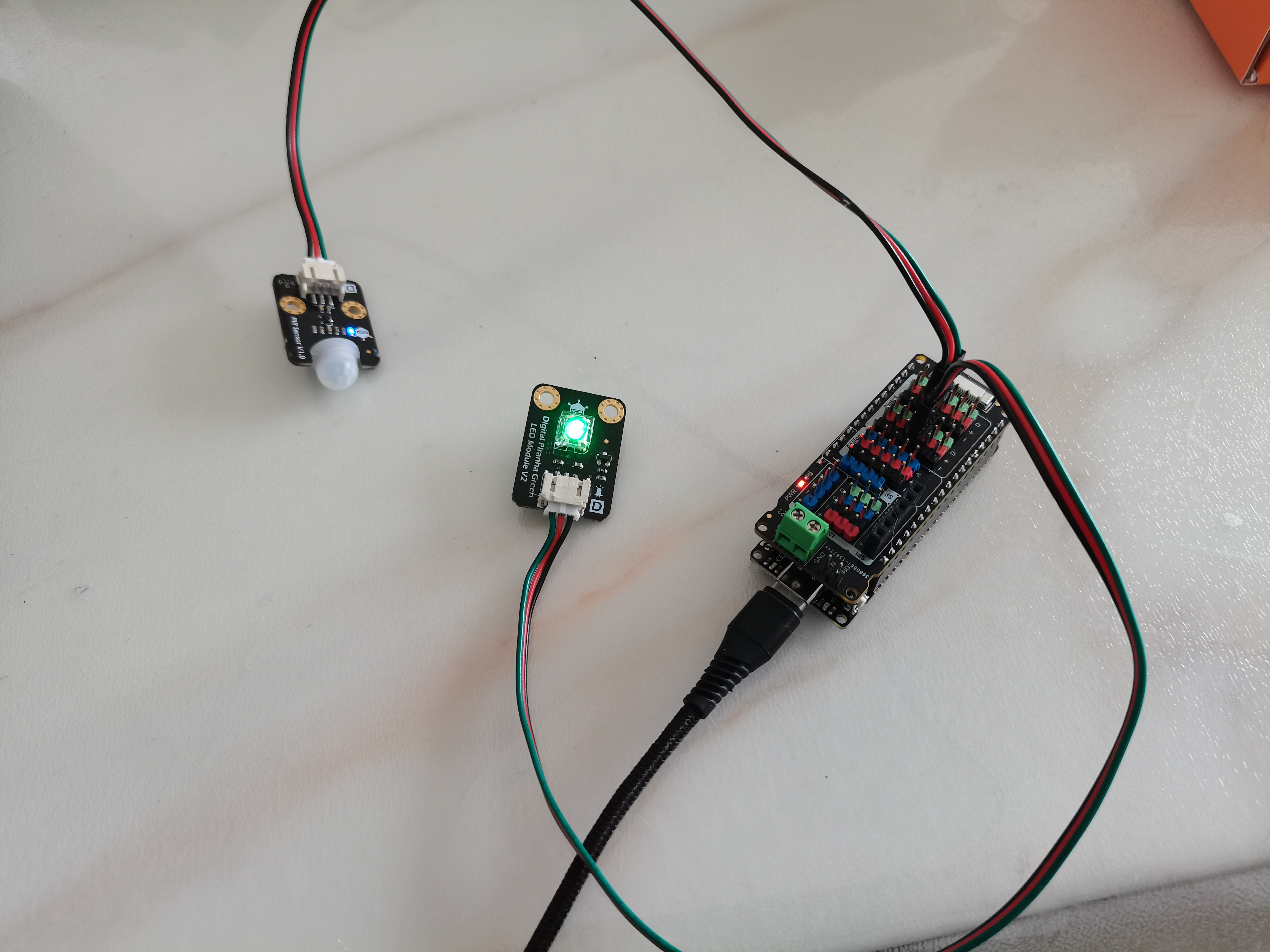 【试用测评】FireBeetle ESP32-E扩展板——人体红外图3