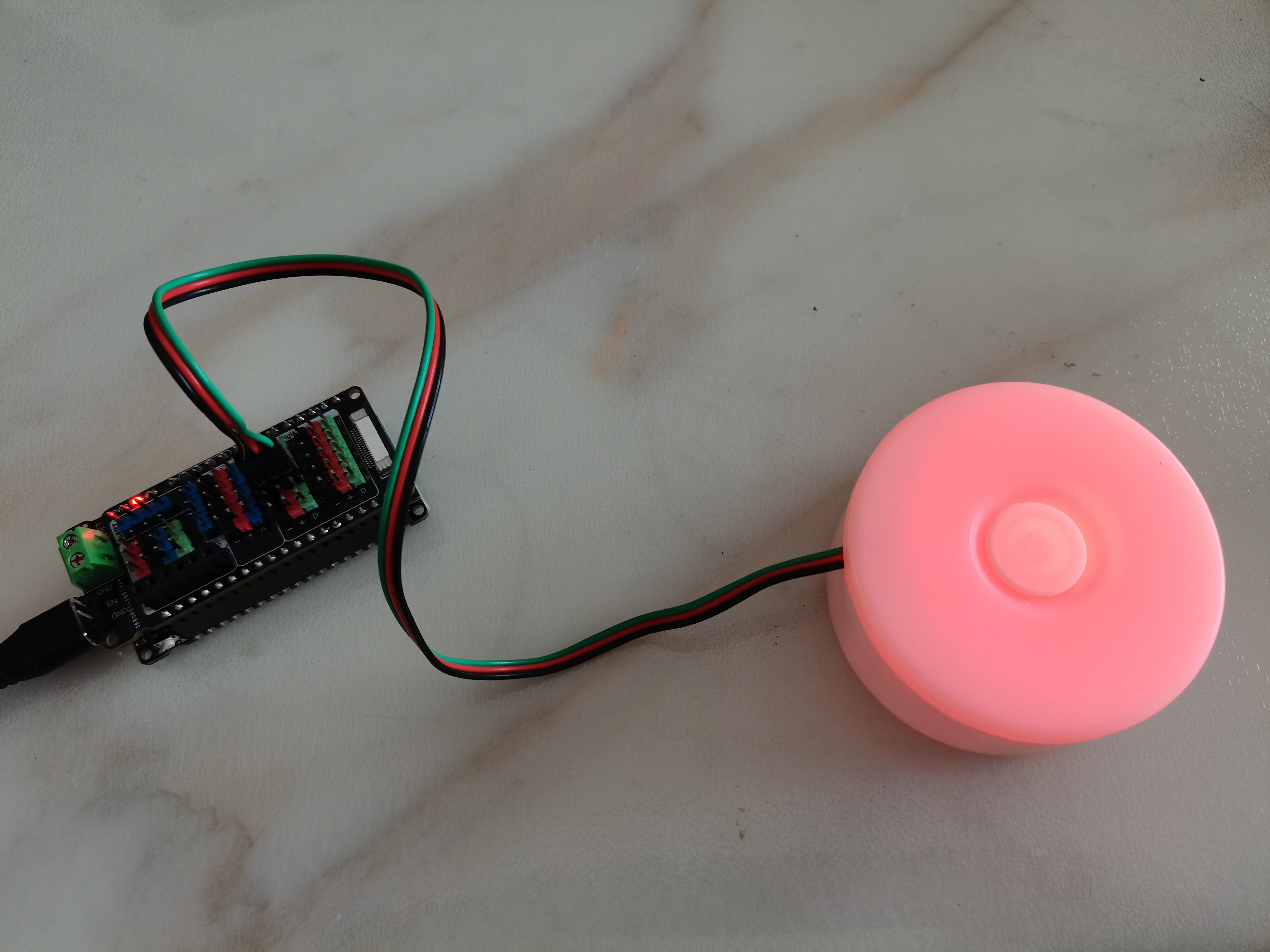 【试用测评】FireBeetle ESP32-E扩展板——温感灯图5