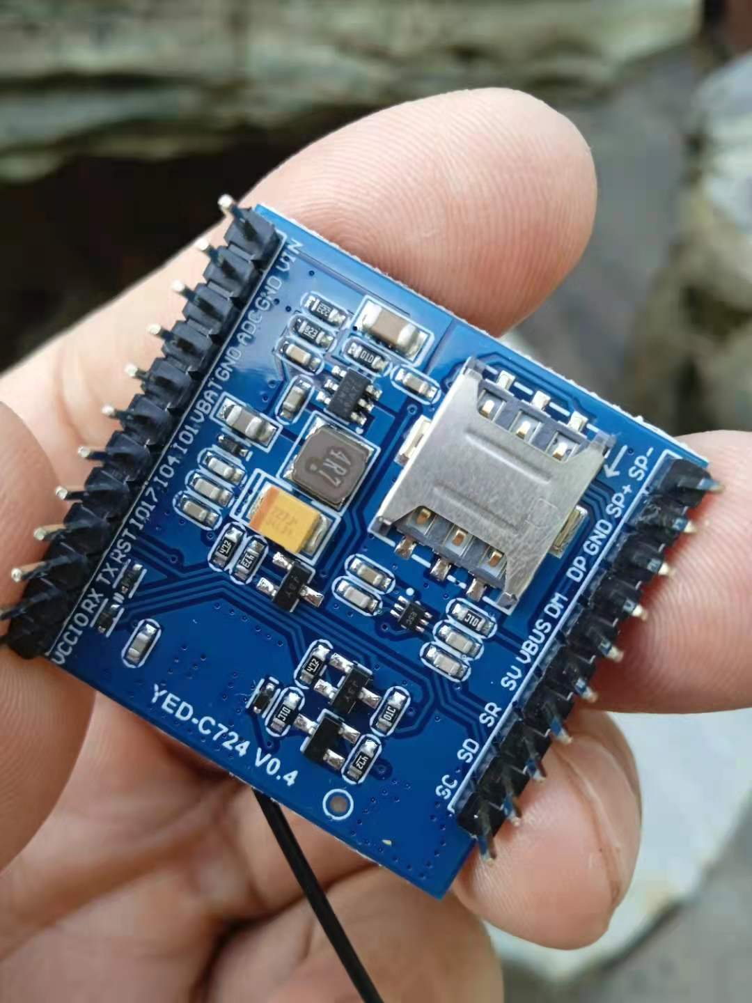 【Arduino】168种传感器系列实验（203）---Air724UG Cat14G模块图2