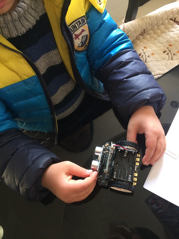 亲子编程玩Micro:bit-动力小车“麦昆”图6