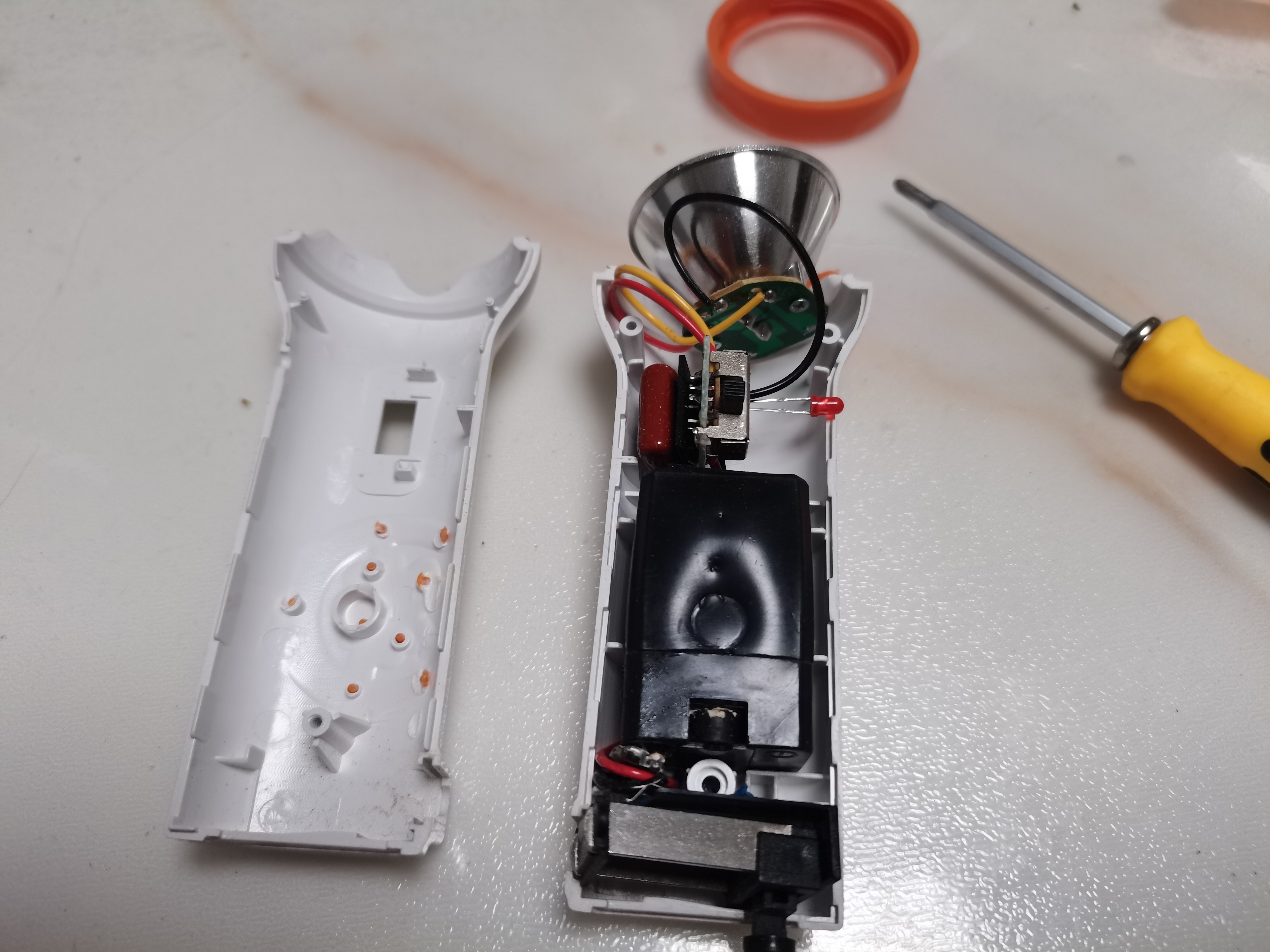 【实验】用手电筒传送声音图1