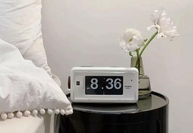 小巧的翻页闹钟来啦！！！实现经典的翻页功能~~~图8