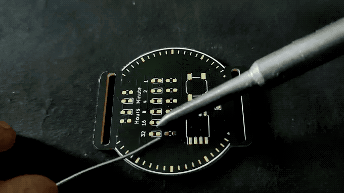 用ATtiny85自制一个BCD手表图9