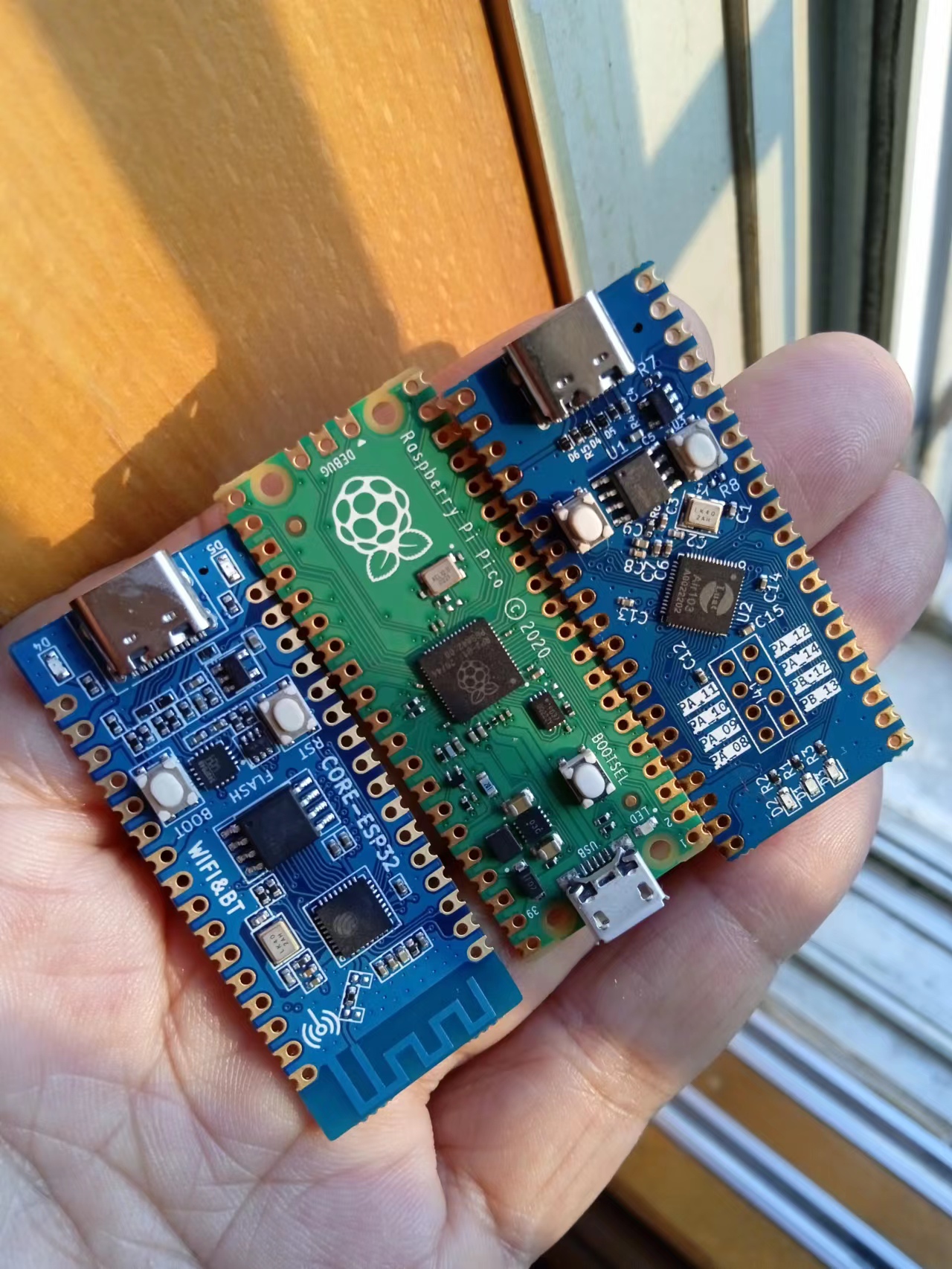 【花雕体验】11 上手ESP32C3图1