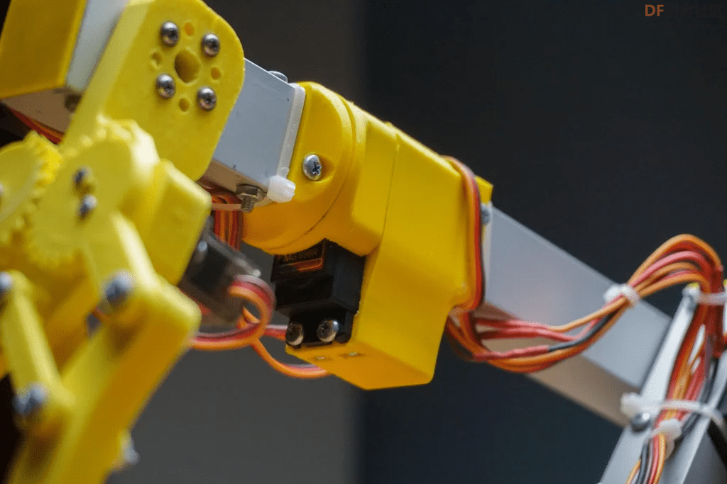 自制一个带触摸屏控制的Arduino机械臂图6