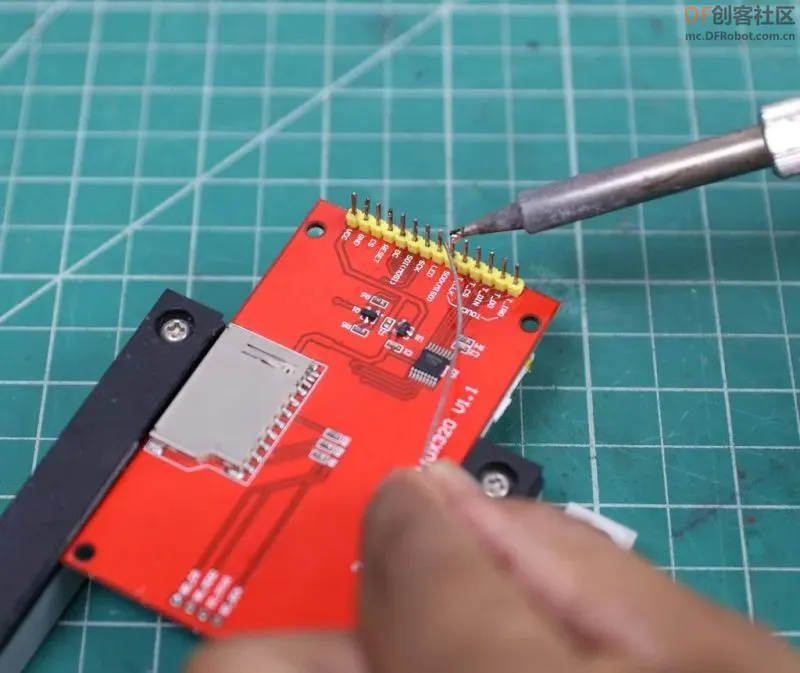 TFT 触控屏 + ESP8266 制造天气时钟图5