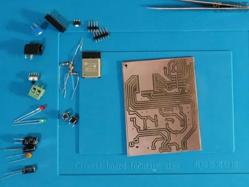 自制一个基于 ESP32 制造的超级马里奥主题时钟图5