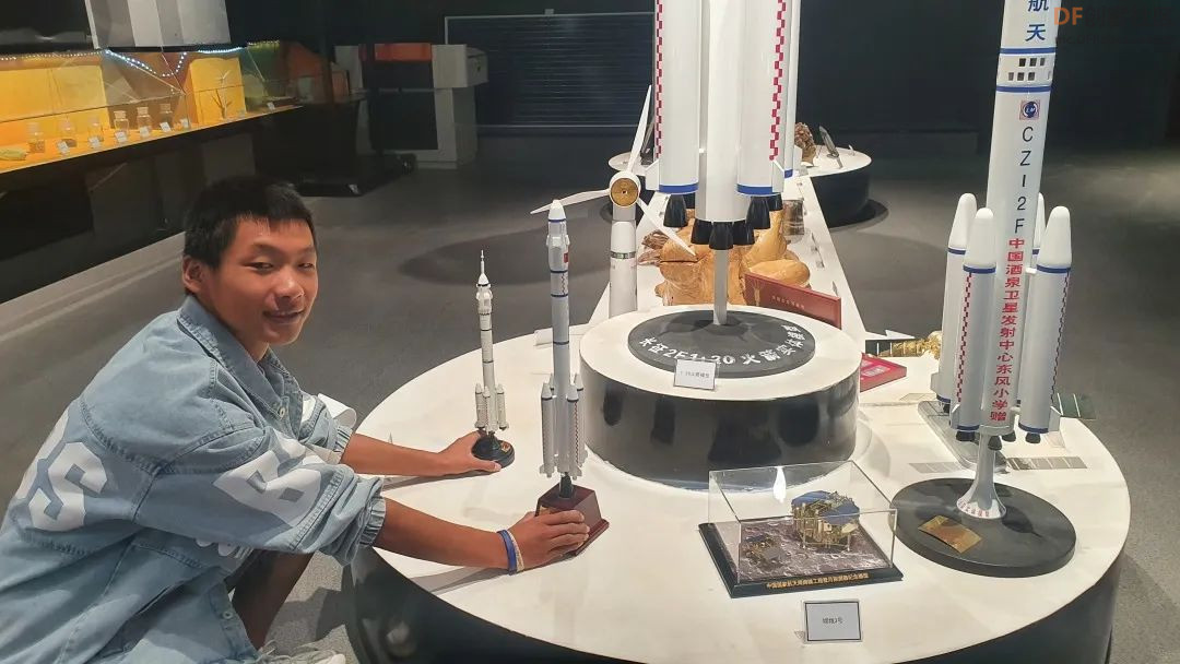 【比赛优秀作品】​中国酒泉卫星发射中心火箭转运模型图8
