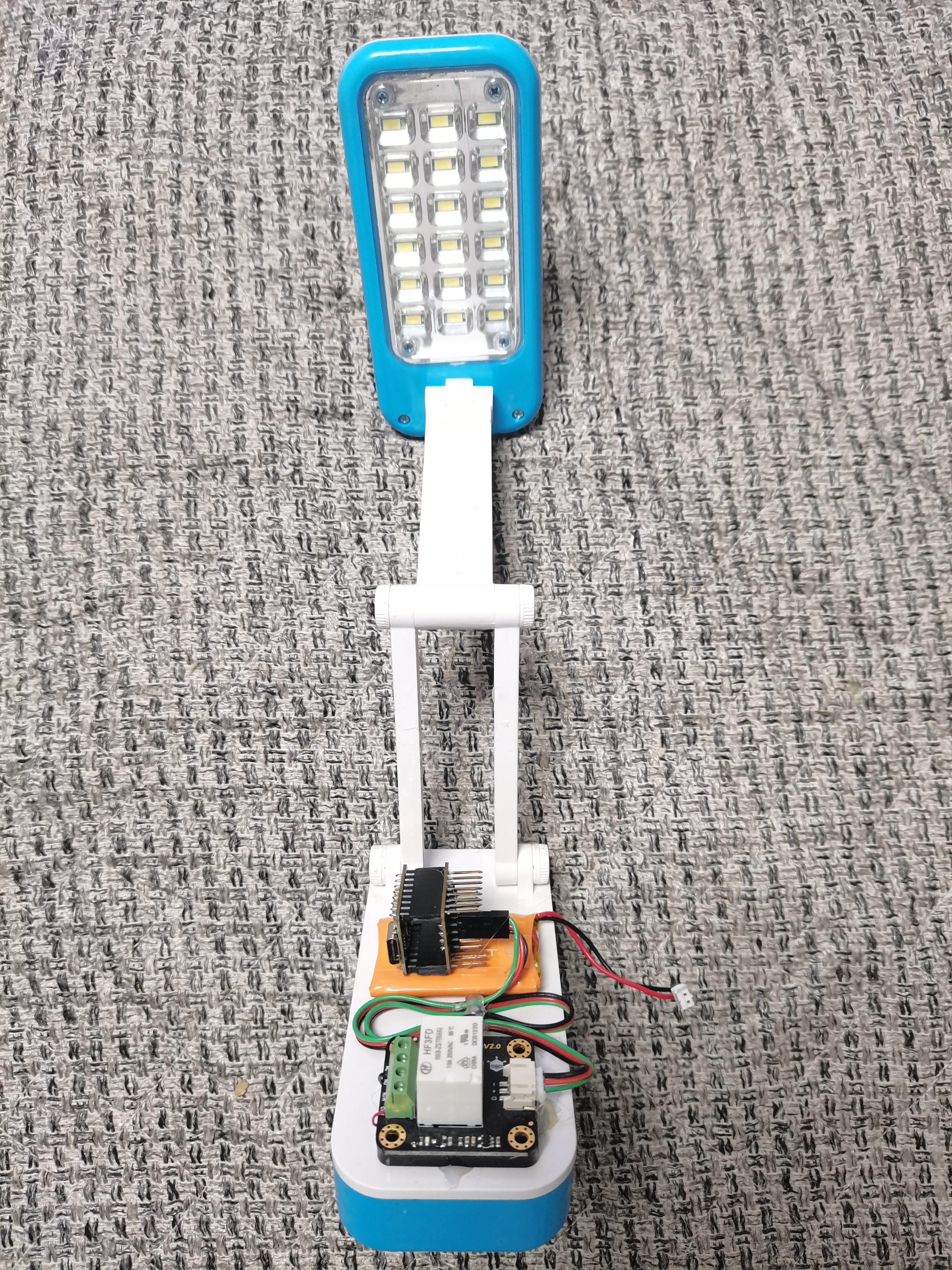 行空板语音控制ESP32-C3台灯图3