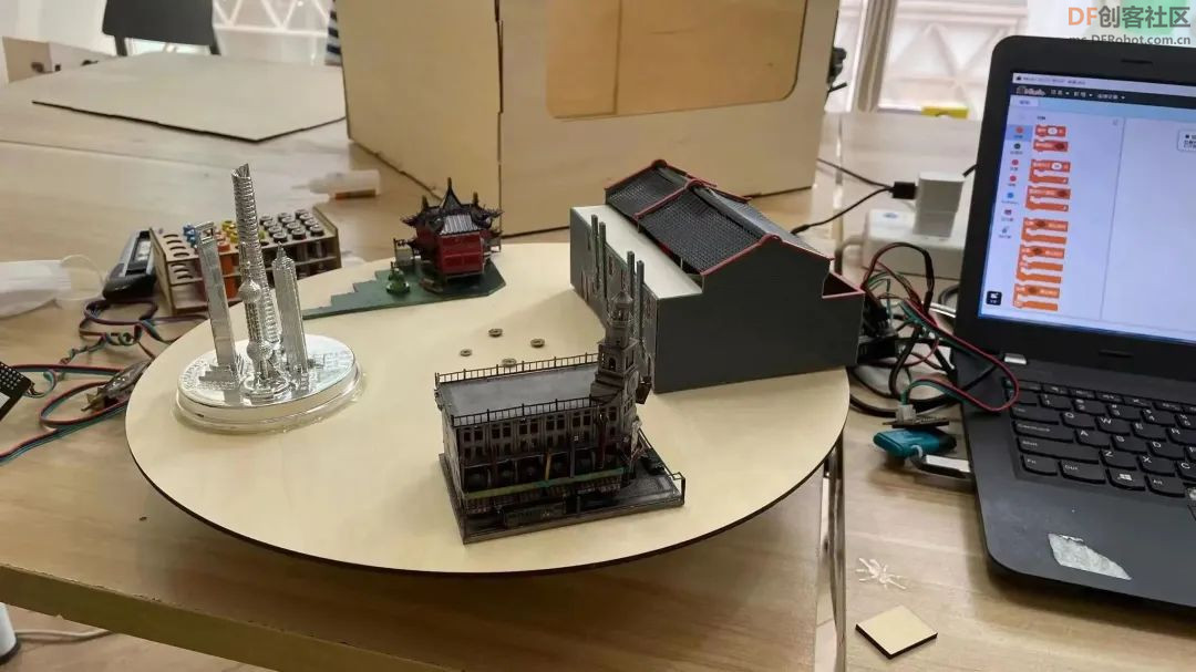 【比赛优秀作品】用DFRduino UNO R3做一个上海建筑魔盒图6