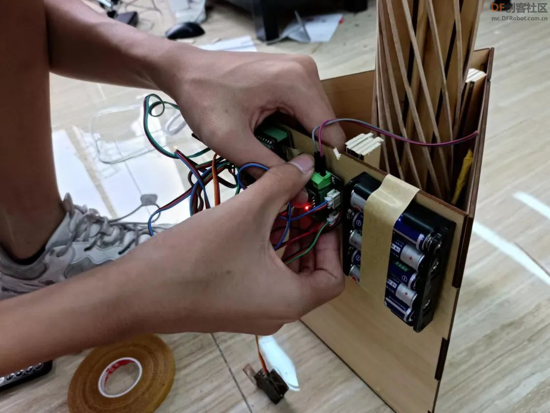 【比赛优秀作品】互动式智能广州建筑文化动态展台，为...图14